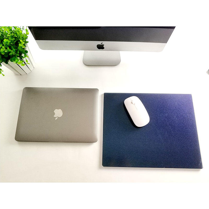 Glass Mouse Pad - Stylish, Durable， Office Accessory