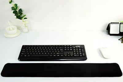 Hot selling extended comfortable arm rest mouse pad ergonomic keyboard long pillow hand rest cushion for office, home, laptop