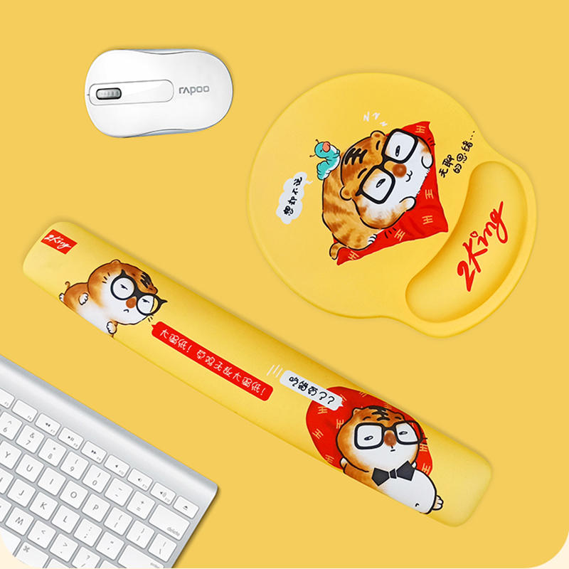 Customized Anime 3D Ergonomic Soft Silicon Gel Mouse pad with Wrist Rest